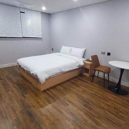 Aroomi Hotel Hyupjae Jeju Dış mekan fotoğraf
