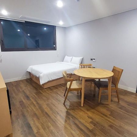 Aroomi Hotel Hyupjae Jeju Dış mekan fotoğraf